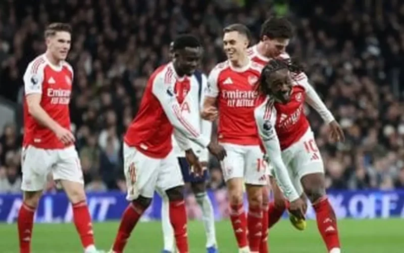 54 خطأ تحكيمياً في الدوري الإنجليزي تثير الجدل حول تقنية الفيديو VAR